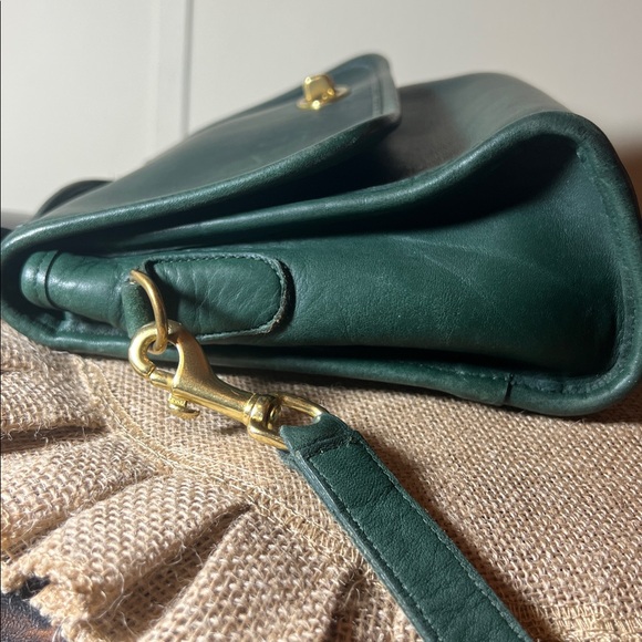 RARE Vintage Coach Court #9870 Bag in Bottle Green - Picture 2 of 9
